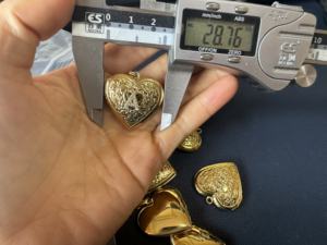 <span class=keywords><strong>Pendentif</strong></span> Cœur Mémoire en Acier Inoxydable Plaqué Or 18K Yiwu Aceon avec Initiale Lettre Pavée de Zircons pour <span class=keywords><strong>Photo</strong></span> et Cadeau d'Amour - Product Image 6