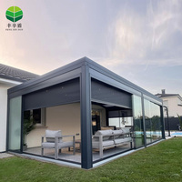 Pérgola ajustable para exteriores con techo de persiana operable motorizada moderna de suministro de fábrica