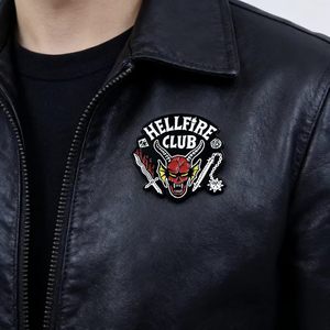 Épinglette en émail vintage <span class=keywords><strong>Hellfire</strong></span> <span class=keywords><strong>Club</strong></span> Demon Head, broche rétro style D&D, épinglette unique pour collectionneurs et cosplayers - Product Image 2
