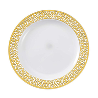 175 pièces d'assiettes jetables en PS avec bordure en dentelle dorée et couverts dans un ensemble de vaisselle pour les mariages et les réceptions