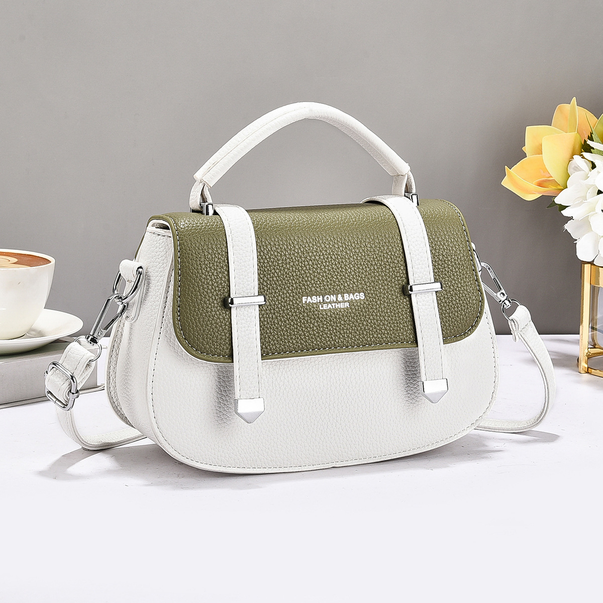 สีเขียว