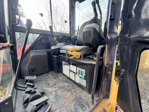 Gebruikt Komatsu PC35MR minigraafmachine, 3,5 ton, met bulldozerblad, compact, geschikt voor kleine landschapsaanleg en kleine bouwwerkzaamheden - Product Image 5