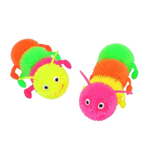 KEHUI venta directa de fábrica suave mediano cuatro partes gusano Puffer juguete bola TPR Squeeze alivio del estrés Fidget juguete para niños - Product Image 1