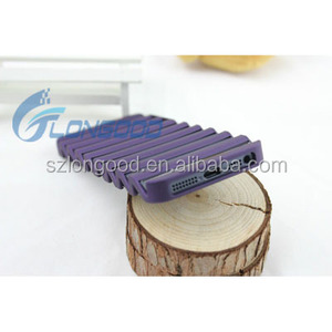 <span class=keywords><strong>Cover</strong></span> per iPhone <span class=keywords><strong>5s</strong></span> con Design Creativo a Scala in Plastica Traforata - Product Image 4