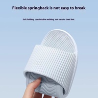 Pantoufles EVA légères adaptées à l'hôtel Sandales pliables de salle de bain antidérapantes pour les vacances de voyage respirantes jetables