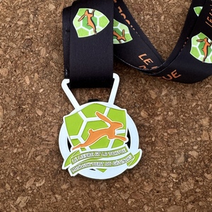Aimants de réfrigérateur personnalisés <span class=keywords><strong>Le</strong></span> Lièvre et la Tortue, Médaille de marathon en émail souple avec cordon, Médailles de finisseur de course sportive pour événements - Product Image 1