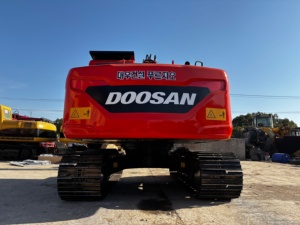 VENTE CHAUDE - Excavatrice hydraulique Doosan DX140 modèle 2023, 14 tonnes, moteur, boîte de vitesses, en excellent état, sans accident, pleine puissance - Product Image 3