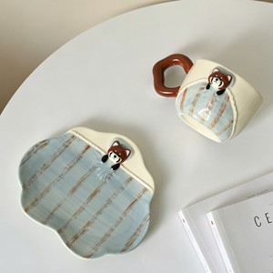 Taza de café de cerámica Chaozhou con diseño creativo estilo Ins, con tapa de panda de dibujos animados, para uso en exteriores, alta calidad. - Product Image 4