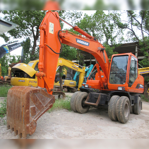 Excavadora de Ruedas Doosan Dh150w-7 con Cucharón de Excavación, Equipo de Construcción Usado - Product Image 1