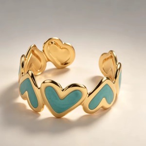 Brazalete Abierto de Esmalte de Moda para Mujer, Chapado en Oro, con Hoja de Ginkgo / Forma de Corazón, Ajustable, con Esmalte en Relieve, Ancho - Product Image 5