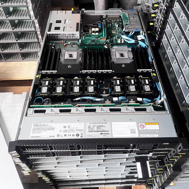 Hot Sale XFUSION 1288H V5/V6/V7 Rack Server with 24xDDR4 Memory 2 Xeon Processors 2.5GHz 3-Year Warranty in Stock