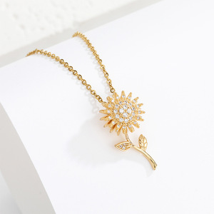 <span class=keywords><strong>Collar</strong></span> de Moda con Cadena de Acero Inoxidable y Zirconia, Diseño de <span class=keywords><strong>Girasol</strong></span> <span class=keywords><strong>Giratorio</strong></span> de Doble Capa para Mujer - Product Image 2