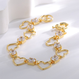 Bracelet unisexe en laiton plaqué or 18 carats avec chaîne en forme de cœur de style bohème, perles en zircon, pour anniversaire - Product Image 3