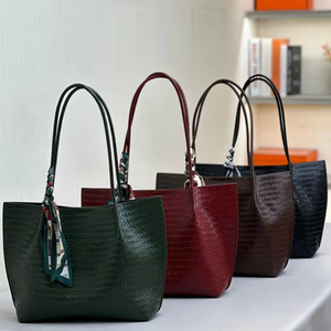 2025 trendsetting quá khổ Túi xách an toàn nút đóng cửa sang trọng thực tiễn rộng rãi nội thất tổ chức túi cho công việc - Product Image 4