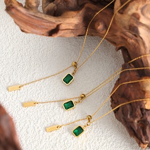 Collar ERESI Palace con colgante cuadrado de circonita esmeralda y letras inglesas, cadena para clavícula, joyerí<span class=keywords><strong>a</strong></span> de nicho para chicas con estilo. - Product Image 3
