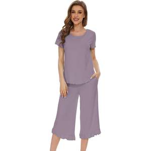 ชุดนอนผ้าวิสโคสผสมใยไผ่สำหรับผู้หญิง เสื้อแขนสั้น กางเกงขายาวระดับเข่า เนื้อผ้านุ่มสบาย ไซส์ S ถึง XXL - Product Image 1