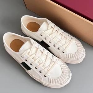 Chaussures de basket de style designer haut de gamme, baskets décontractées tendance, blanches, rétro, légères, en toile, pour hommes, zapatillas - Product Image 1