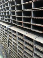 Tube carré en acier au carbone structurel pour les projets de construction, de fabrication de machines et d'ingénierie