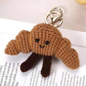 Llavero de peluche hecho a mano al por mayor, adorno creativo de ganchillo para bolso, colgante de vegetal, suministro para pequeños negocios, compra a granel - Product Image 4