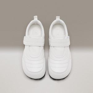 Zapatillas Blancas <span class=keywords><strong>de</strong></span> Punta Ancha Estilo Barefoot con Cierre <span class=keywords><strong>de</strong></span> Velcro, Calzado Escolar Informal, Antideslizantes, Planas, para Caminar, Personalizables OEM ODM - Product Image 3
