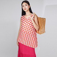 Top sin mangas plisado Miyake de cuello redondo, holgado, informal, antiarrugas, ecológico, 100% poliéster, para mujer, venta al por mayor, PY 2026