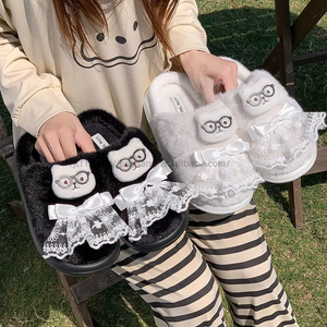 Produits phares : Pantoufles pour femmes de haute qualité avec semelle en EVA, doublure en fausse fourrure et nœud en dentelle, vente en gros de qualité - Product Image 2