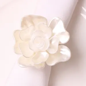 2024 dernière conception pas cher prix événement fête restauration décor utiliser blanc finition Rose fleurs rond de serviette