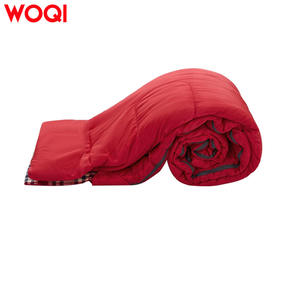 Saco de dormir doble Woqi 86.6x59 pulgadas, tipo sobre, de algodón, para acampar en invierno, para adultos, transpirable, de poliéster, rojo. - Product Image 5