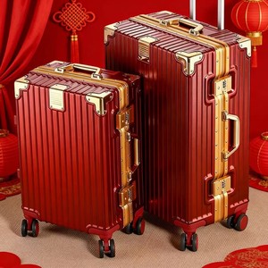 กระเป๋าเดินทางงานแต่งงานสีเบอร์กันดี ขนาดใหญ่ พร้อมกุญแจรหัส ล้อหมุนได้ 360 องศา สำหรับสินสอดเจ้าสาว ฮันนีมูน และการเดินทาง - Product Image 1