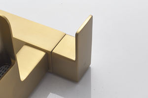 Robinets de bain en or brossé <span class=keywords><strong>avec</strong></span> douche, <span class=keywords><strong>mitigeur</strong></span> de baignoire de salle de bain cascade à double levier robinets de remplissage de douche de bain - Product Image 4