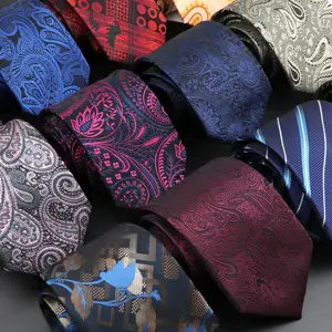 Dei nuovi Uomini di Casual Slim Cravatte Classic Poliestere Partito Cravatte di Modo Dots Uomo Cravatta Per La Cerimonia Nuziale di Affari Camicia Bowtie Accessori