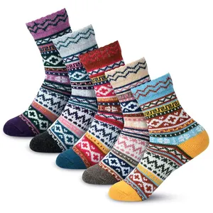 Winter Günstige Bunte Warme Dicke Weiche Weihnachts geschenk Gemütliche Crew Frauen Woll socken