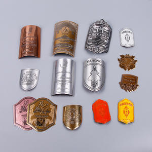 Autocollants en métal pour joint de feuille d'aluminium auto-adhésive découpée personnalisée Autocollant de rouleau d'étiquette de bouteilles d'alcool pour bouteille de vin - Product Image 6