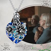 Bijoux commémoratifs pour femmes Collier en argent sterling 925 avec fleurs de lotus, cendres de crémation et urne en cristal