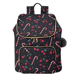 Sac à main matelassé à grande capacité avec logo personnalisé motif cerise, fermeture éclair dorée, poignée souple et porte-clés - Product Image 1