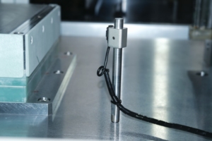 เครื่องอัดร้อนเซลล์แบตเตอรี่ |   ระบบแผ่นทำความร้อน |   การบีบอัดเซลล์แบบปริซึม/แบบซอง - Product Image 2