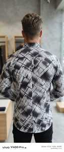 Camisas Estampadas LAFAR para Hombre con Patrón Geométrico a Cuadros Blanco y Negro, Manga Larga, Cierre de Botones, Estilo Casual y Elegante - Product Image 4