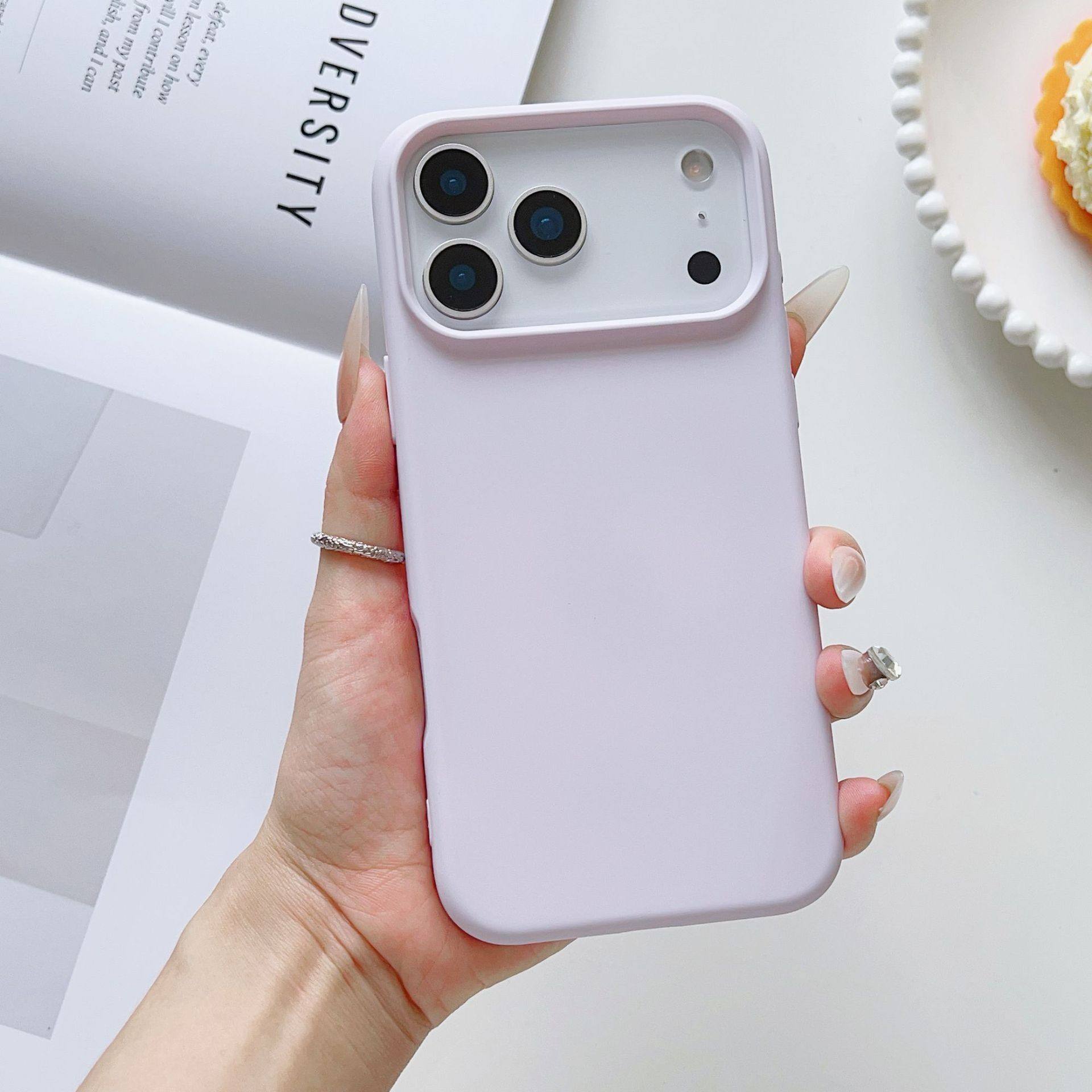 สีม่วงอ่อน