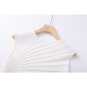 <span class=keywords><strong>Abito</strong></span> Midi Senza Maniche a Spalle Scoperte <span class=keywords><strong>in</strong></span> <span class=keywords><strong>Maglia</strong></span> Plissettata Resistente di Alta Qualità per Uso Quotidiano - Product Image 2