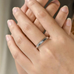 T0144 Anello Classico in Acciaio Inossidabile Unisex Design Semplice per Cerimonie Nuziali - Product Image 3