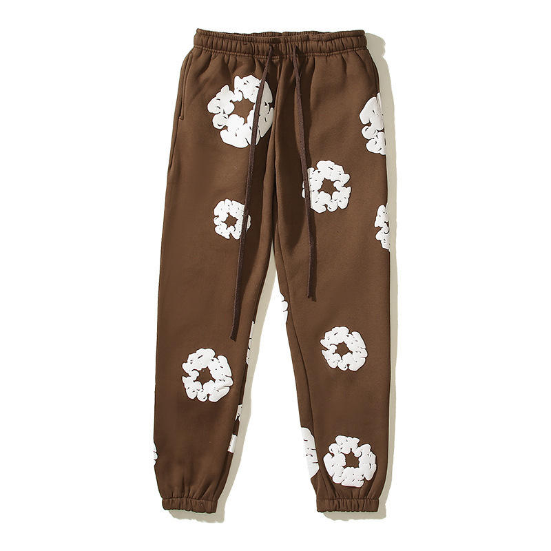 กางเกงโฟมสีน้ำตาล