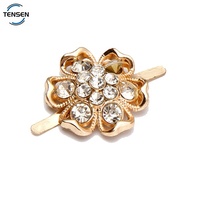 Accessoire de boucle en cristal avec logo floral métallique personnalisé, plaque nominative dorée pour sandales, décoration de chaussures de créateur