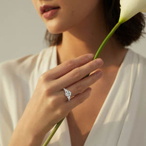 Trendy Luxe Mode Vrouwen Fijne Sieraden 2ct 2.0ct 2 Karaat 8Mm Zes Klauw Moissanite S925 Sterling Zilveren Trouwring - Product Image 6