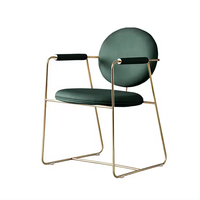 Chaise de salle à manger créative de luxe légère maison moderne simple hôtel café dressing chaise en cuir