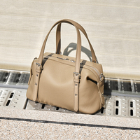 Sacs à main en cuir de vachette personnalisables – Fabrication en gros de sacs Boston légers et de haute qualité pour femmes, idéaux pour les trajets quotidiens