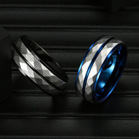Vente en gros personnalisée martelée bicolore en acier inoxydable bijoux de mode pour hommes bague bleue moderne à double couleur