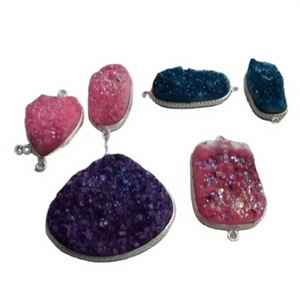 Connecteurs en opale drusy en gros, plaqués or sur argent sterling, bijoux de fête pour pendentifs et breloques - Product Image 1