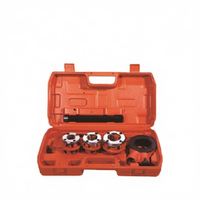 Juego de Herramientas Manuales para Roscado de Tuberías E-work OEM con 3 Matrices para Tubos de 1 1/4"-2", Construcción de Acero de Grado Industrial, Mango de Plástico