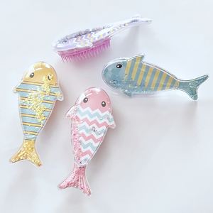 Regalos para niñas Fish Lovely Detangling Hairbrush Confeti Shiny Cute Hair Care Brush <span class=keywords><strong>Anti</strong></span> Knotting Easy-take Mini Hair Brush - Product Image 3