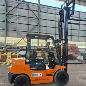 Montacargas Usado Japonés TOYOTA 30 en Buen Estado, Mini Montacargas Pequeño de 3 Toneladas TOYOTA30 Original de Japón en Venta a Bajo Precio - Product Image 2